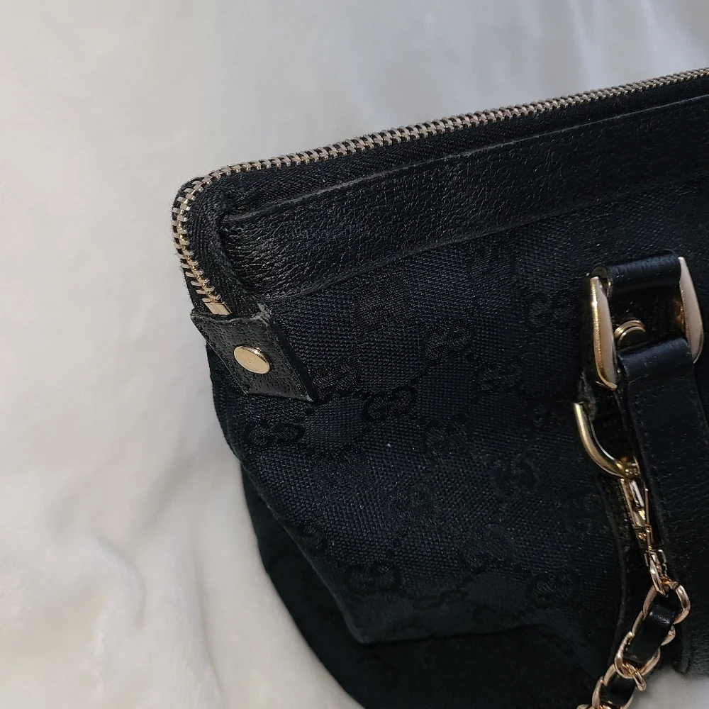 Authentic Gucci GG Black Canvas Abbey Zip Tote Shoulder Gold Hardware Bag - Picture 13 of 16